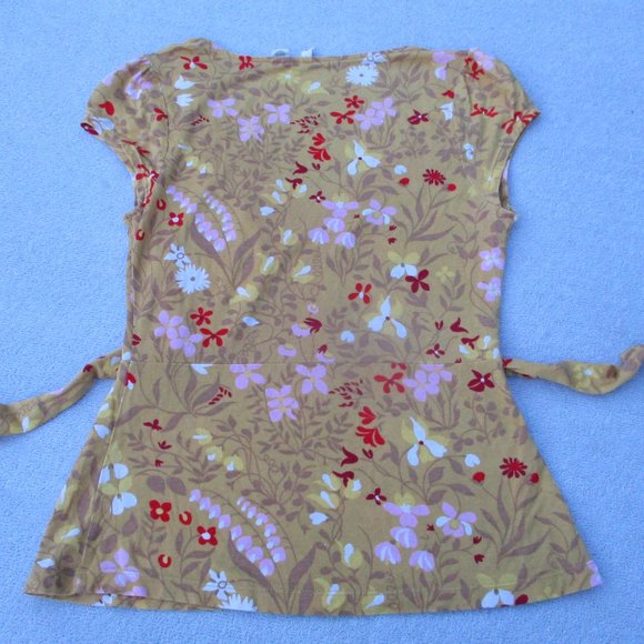 Anthropologie’s Moth Top Women's S Yellow Floral Short Sleeve Pink & Red Flowers - Picture 3 of 13